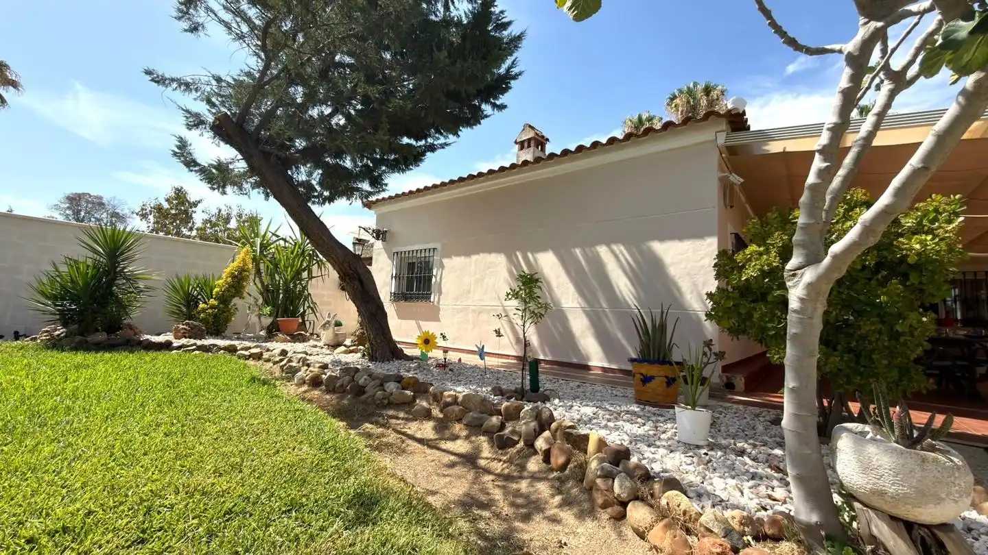 Jardín de Finca rústica en venta en Badajoz con Jardín privado y Piscina