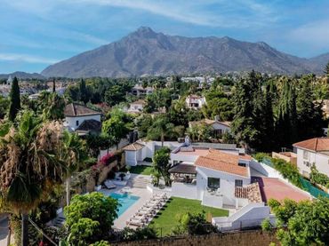 Casa con piscina in affitto a Milla de Oro