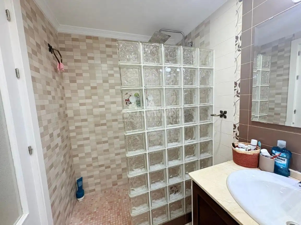 Bathroom of Flat for sale in Barbate  with Terrace