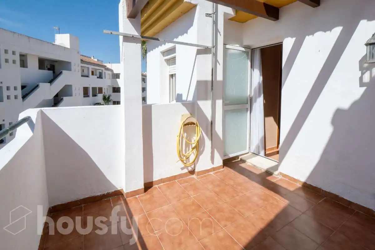 Houses for sale in Calle Atlántida, Alcorrín