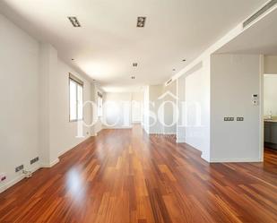 Living room of Flat to rent in  Valencia Capital  with Air Conditioner and Balcony