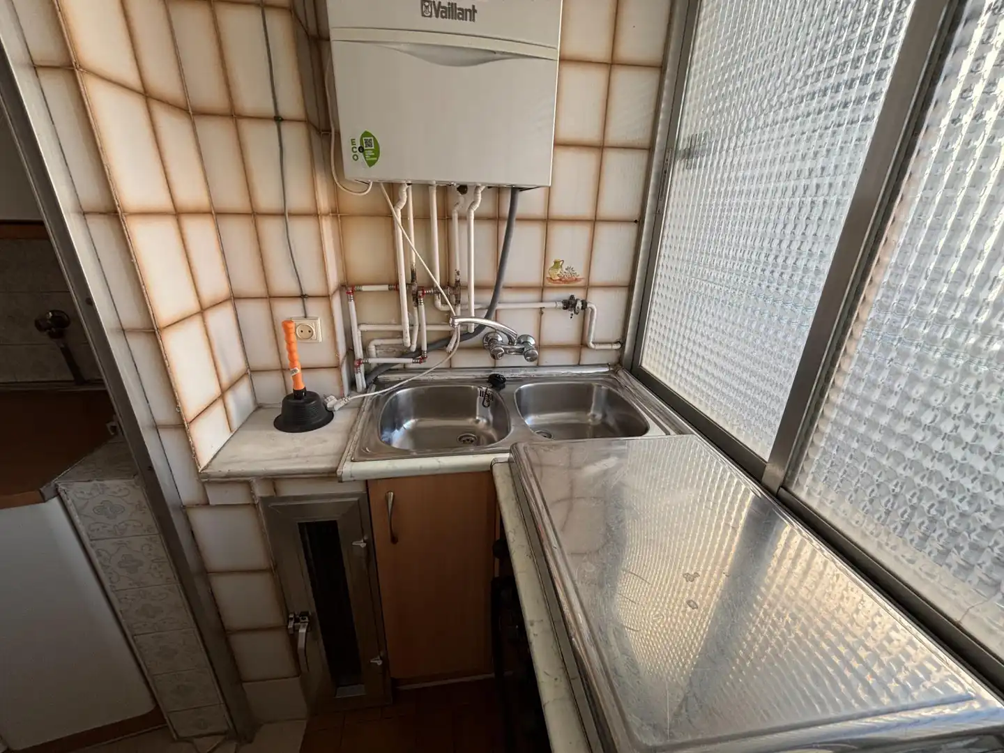 Kitchen of Flat for rent in Madrid  with Heating, Terrace and Alarm