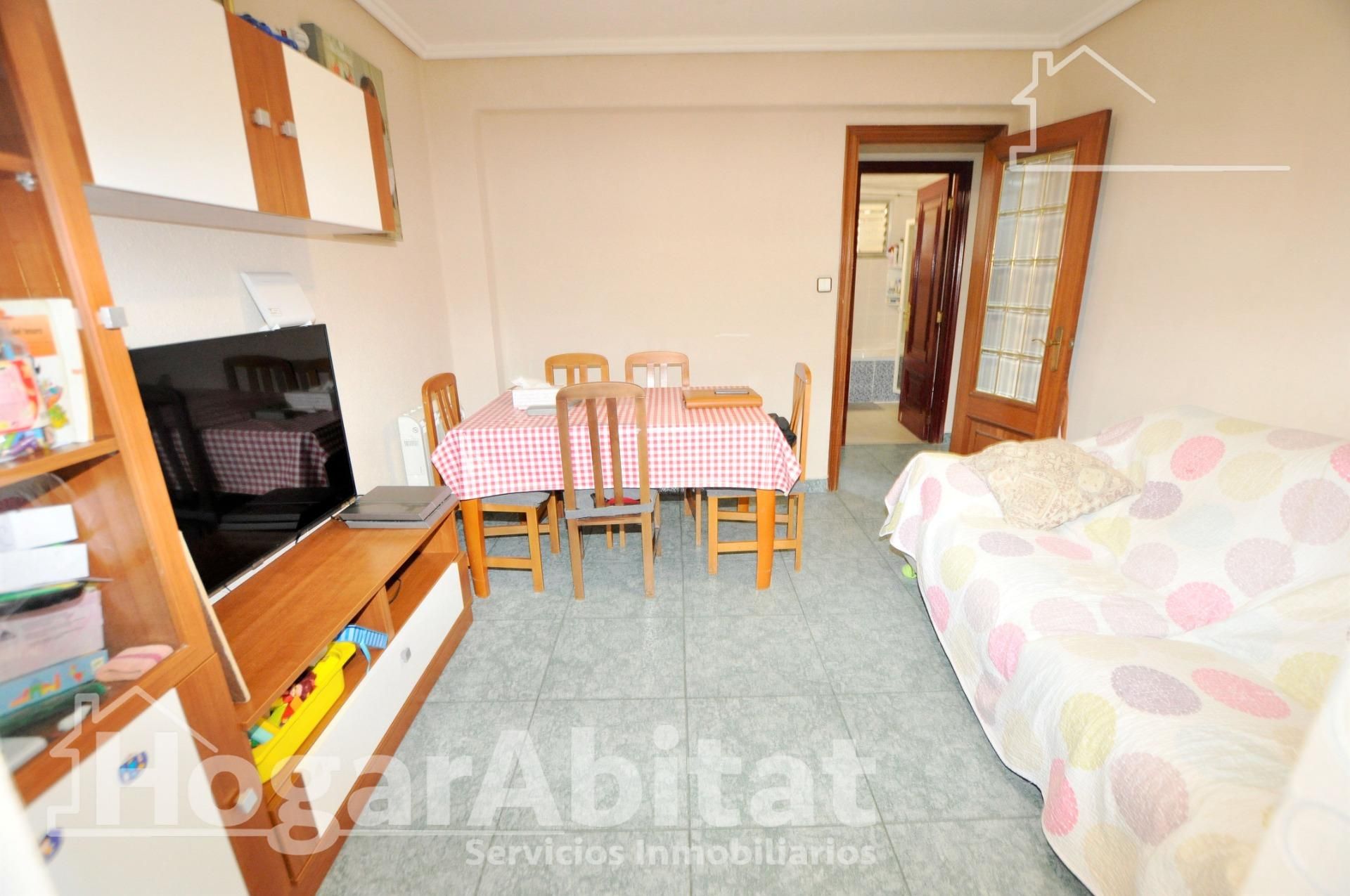 Sala d'estar de Pis en venda en Alaquàs amb Aire condicionat, Terrassa i Balcó