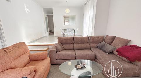 Foto 3 de Casa adosada en venda a Carrer de Besalú a Can Batlle, Besalú, Girona