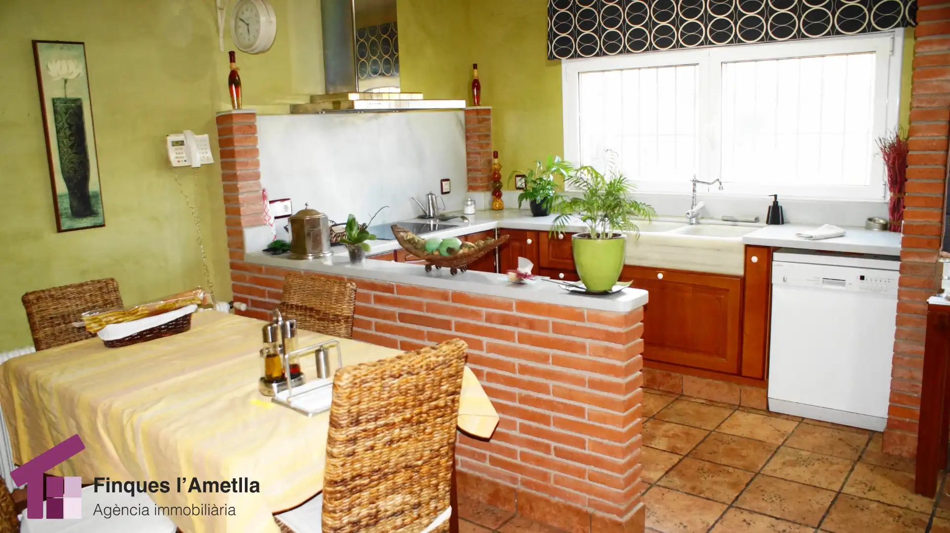 Cuina de Casa o xalet en venda en L'Ametlla del Vallès amb Aire condicionat, Calefacció i Jardí privat