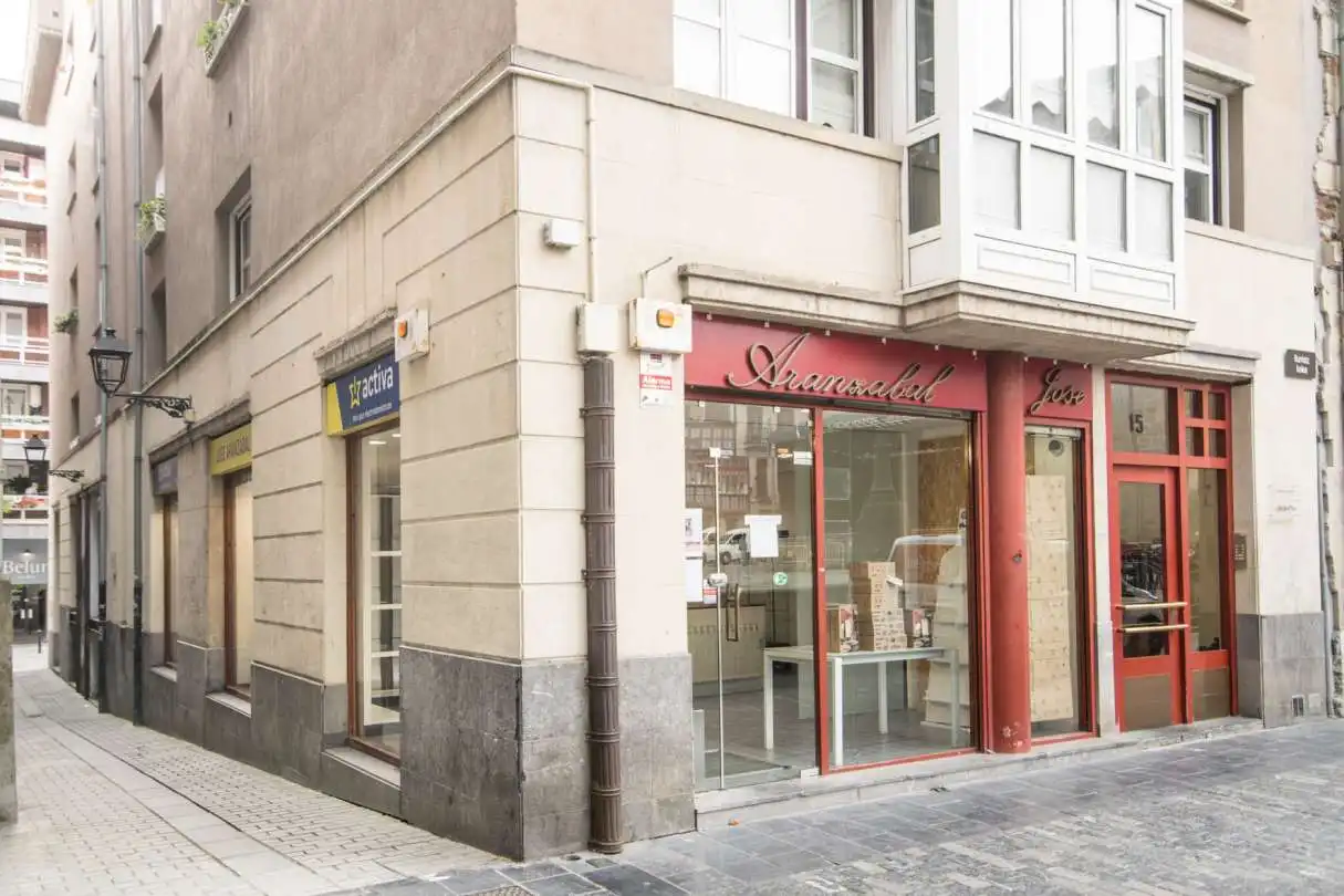 Business premises to rent in Iturriotz Kalea 15, imagen 9