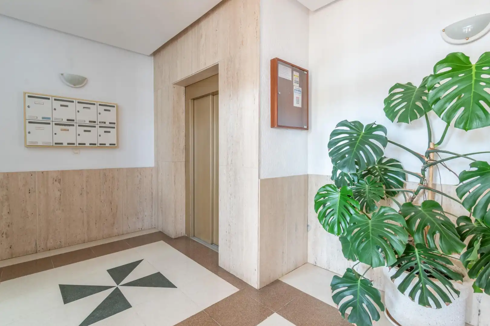 Flat for sale in Salobreña  with Private garden, Terrace and Furnished