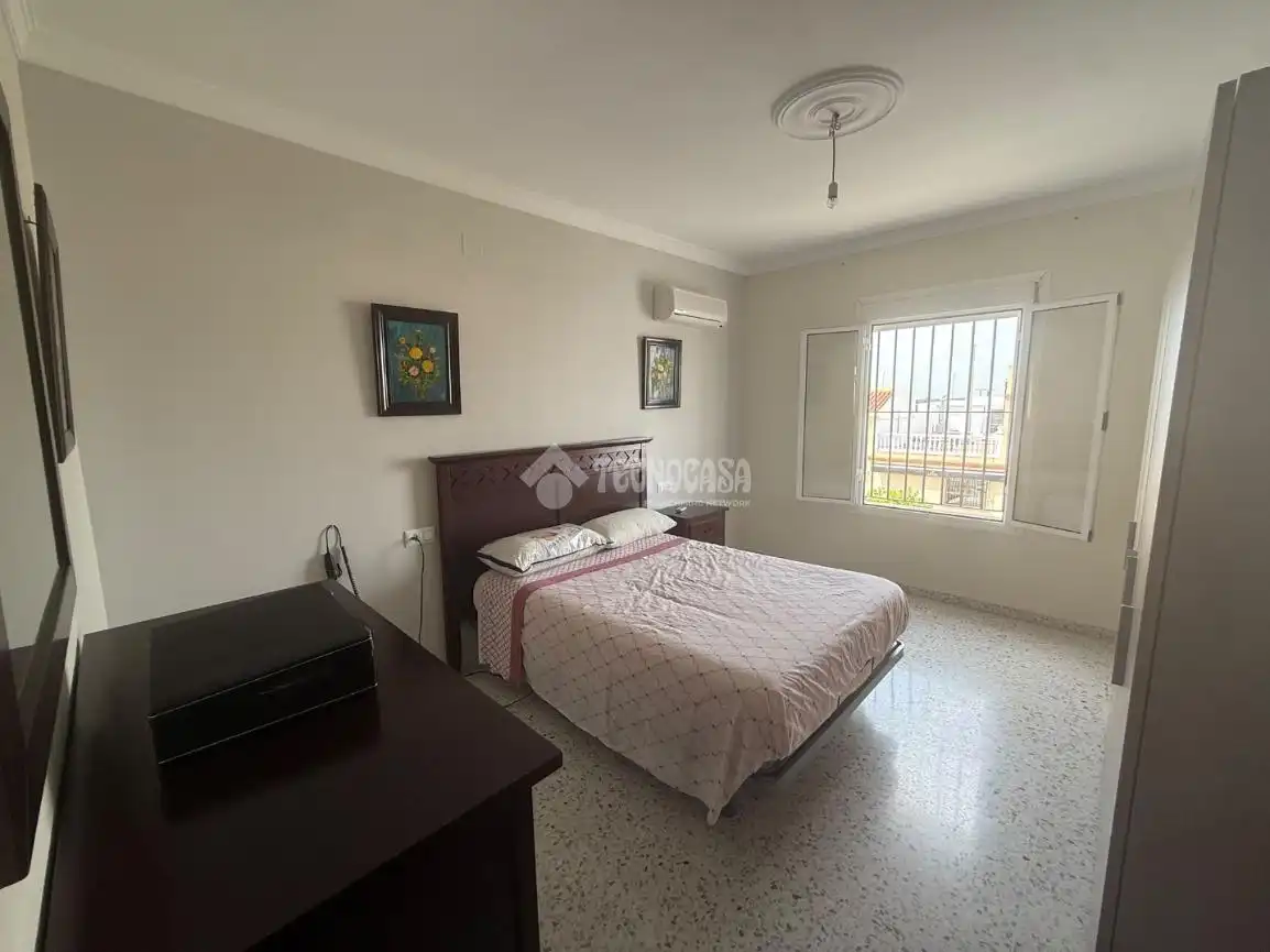 Dormitori de Casa adosada en venda en Paradas