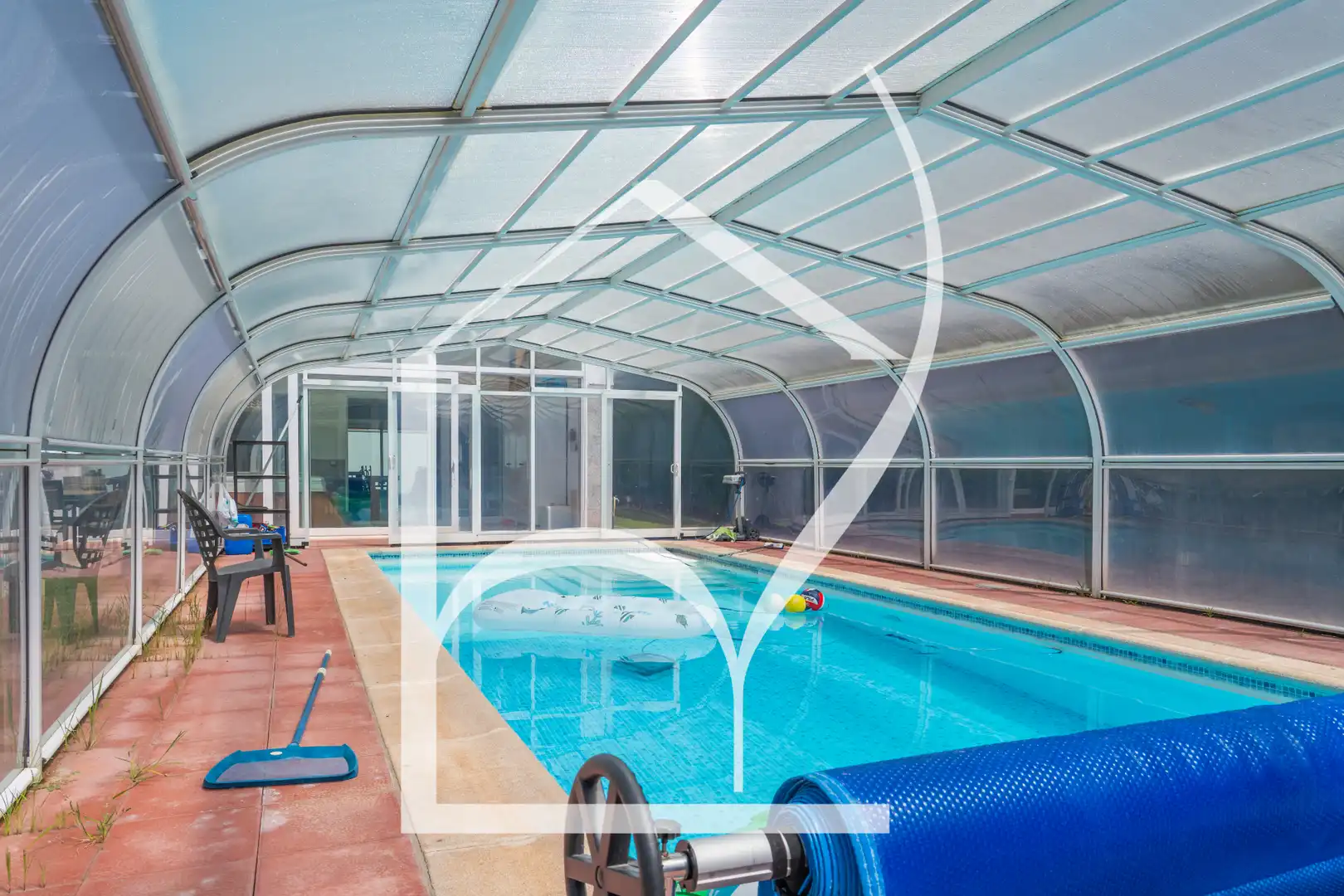 Piscina de Casa o chalet en venta en Villamayor con Aire acondicionado, Calefacción y Jardín privado