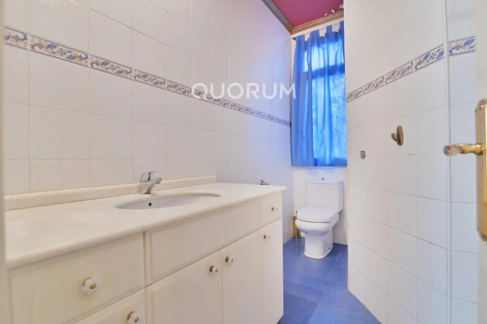 Baño de Piso en venta en Bilbao  con Calefacción