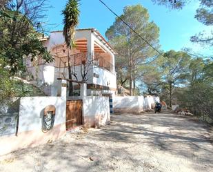 Vista exterior de Casa o xalet en venda en Gandia amb Jardí privat, Terrassa i Traster