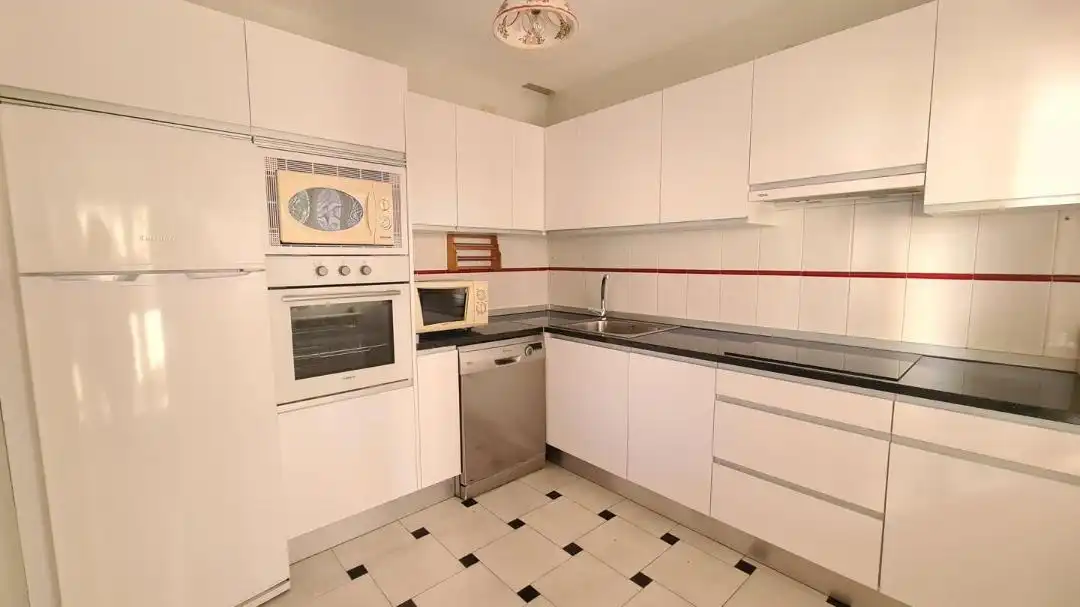 Cocina de Dúplex en venta en La Adrada , Ávila