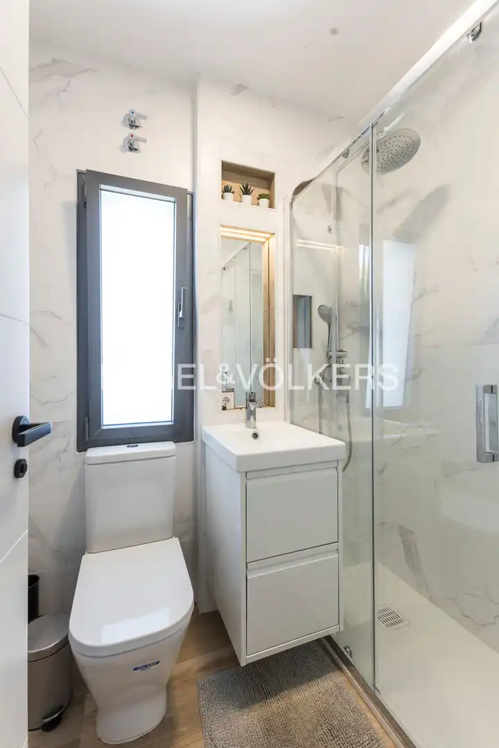 Baño de Casa o chalet en venta en Paracuellos de Jarama con Aire acondicionado, Calefacción y Jardín privado