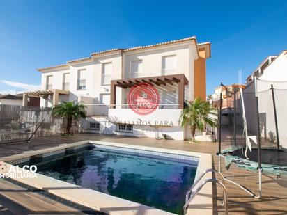 Vista exterior de Casa o xalet en venda en Torrox amb Terrassa i Piscina