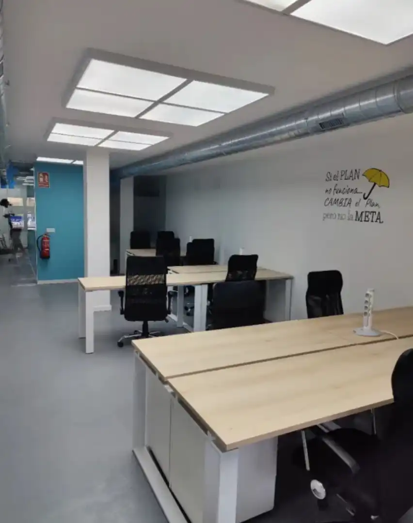 Büro zur Miete in Vigo  mit Möbliert