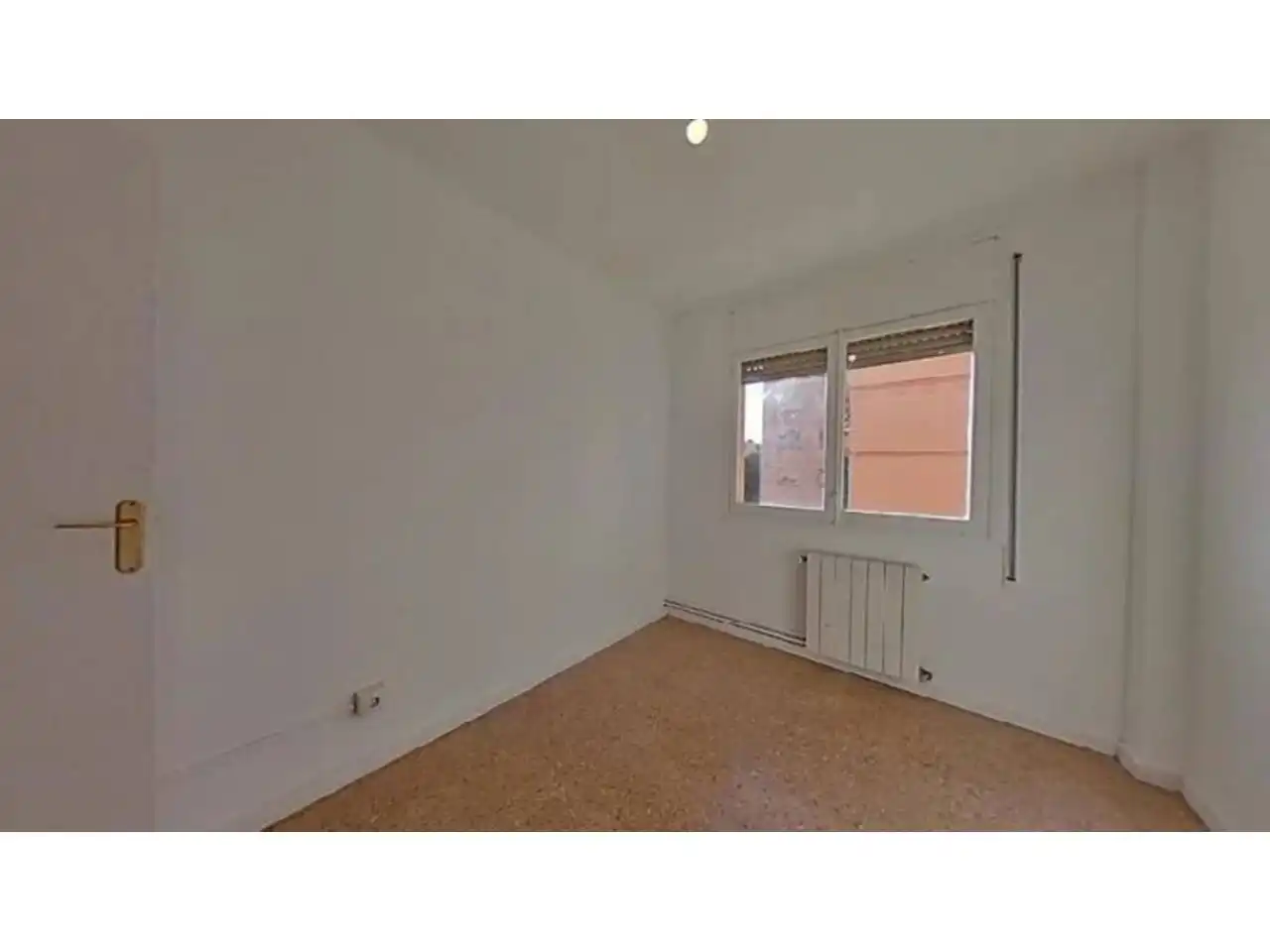 Bedroom of Flat for sale in Badalona  with Air Conditioner