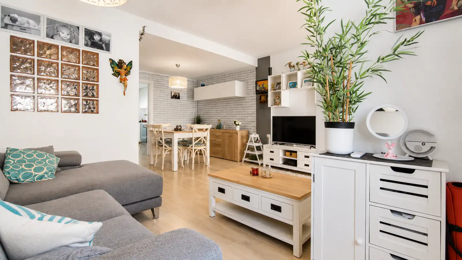 Wohnzimmer von Haus oder Chalet zum Verkauf in Santa Pola mit Klimaanlage, Heizung und Gemeinschaftspool