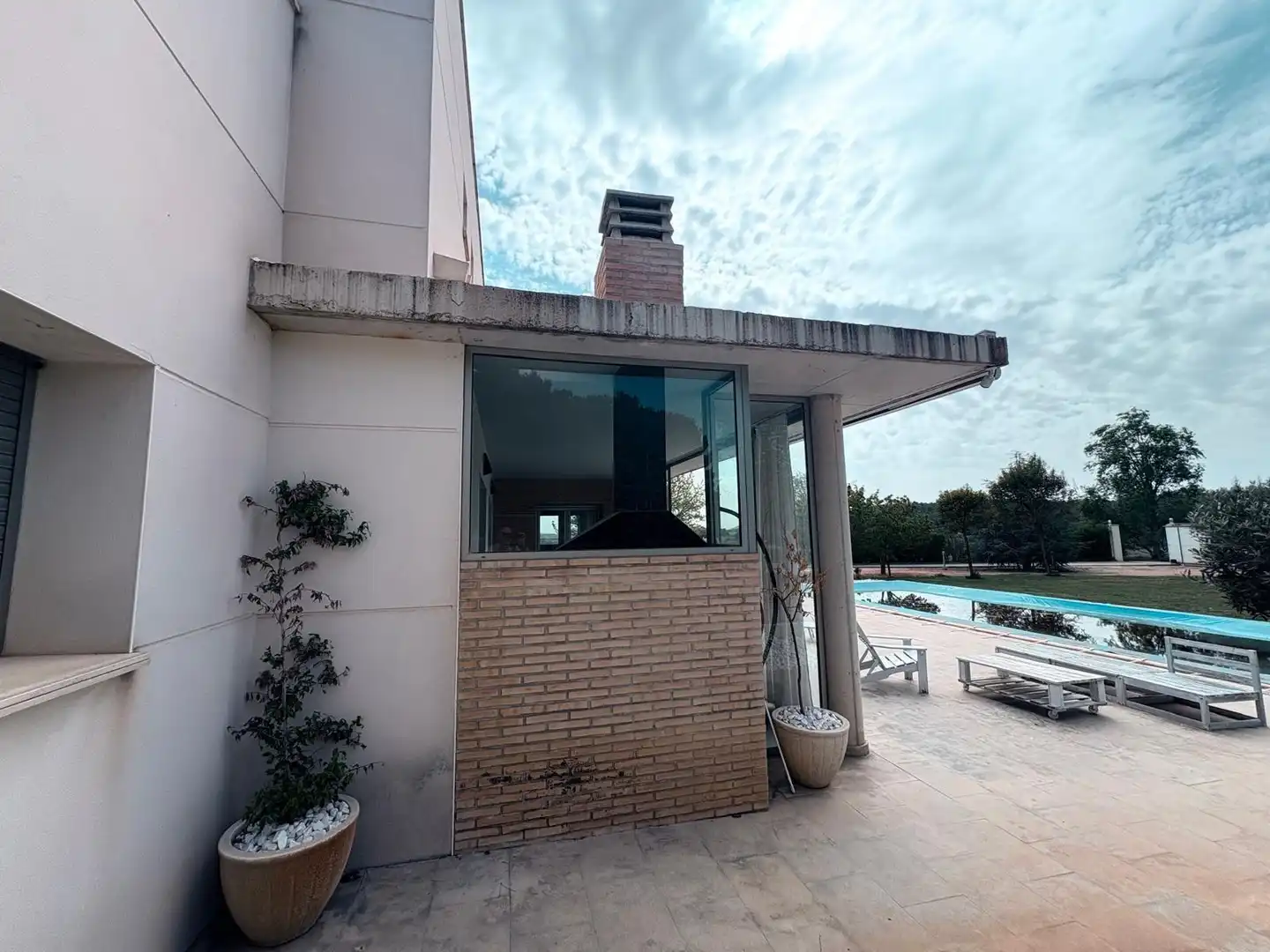 Vista exterior de Casa o xalet en venda en Almansa amb Calefacció, Jardí privat i Terrassa