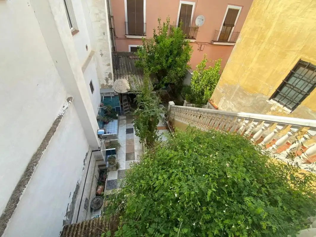 Casa amb jardí en venda a Carrer Sant Pere