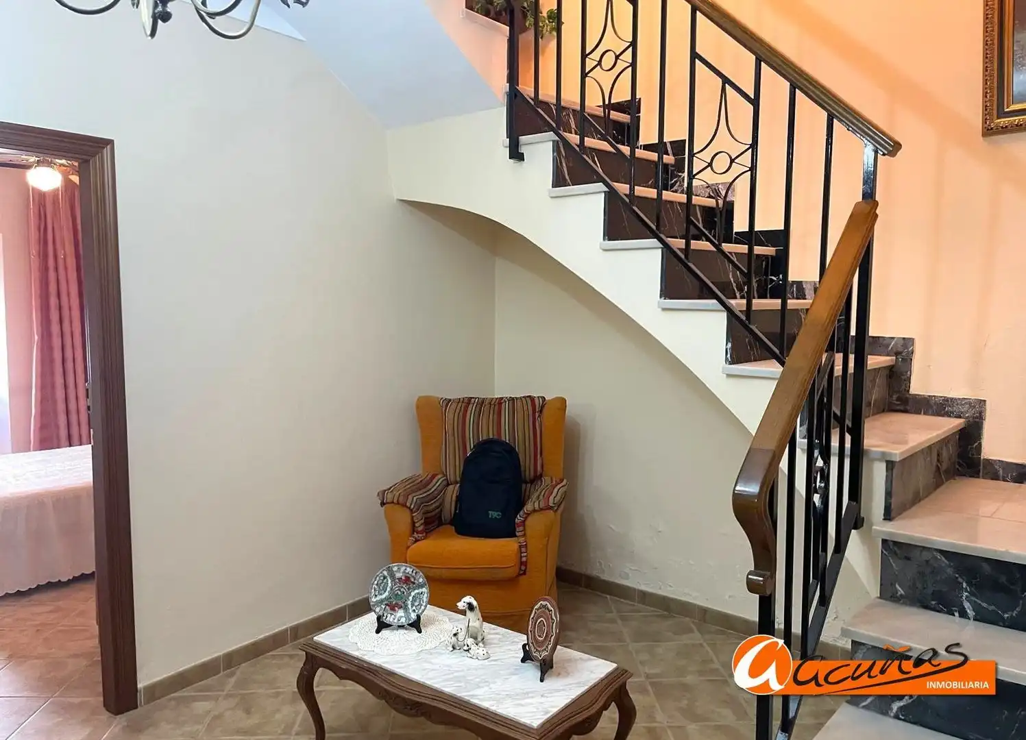 Casa adosada en venta en Alameda con Trastero