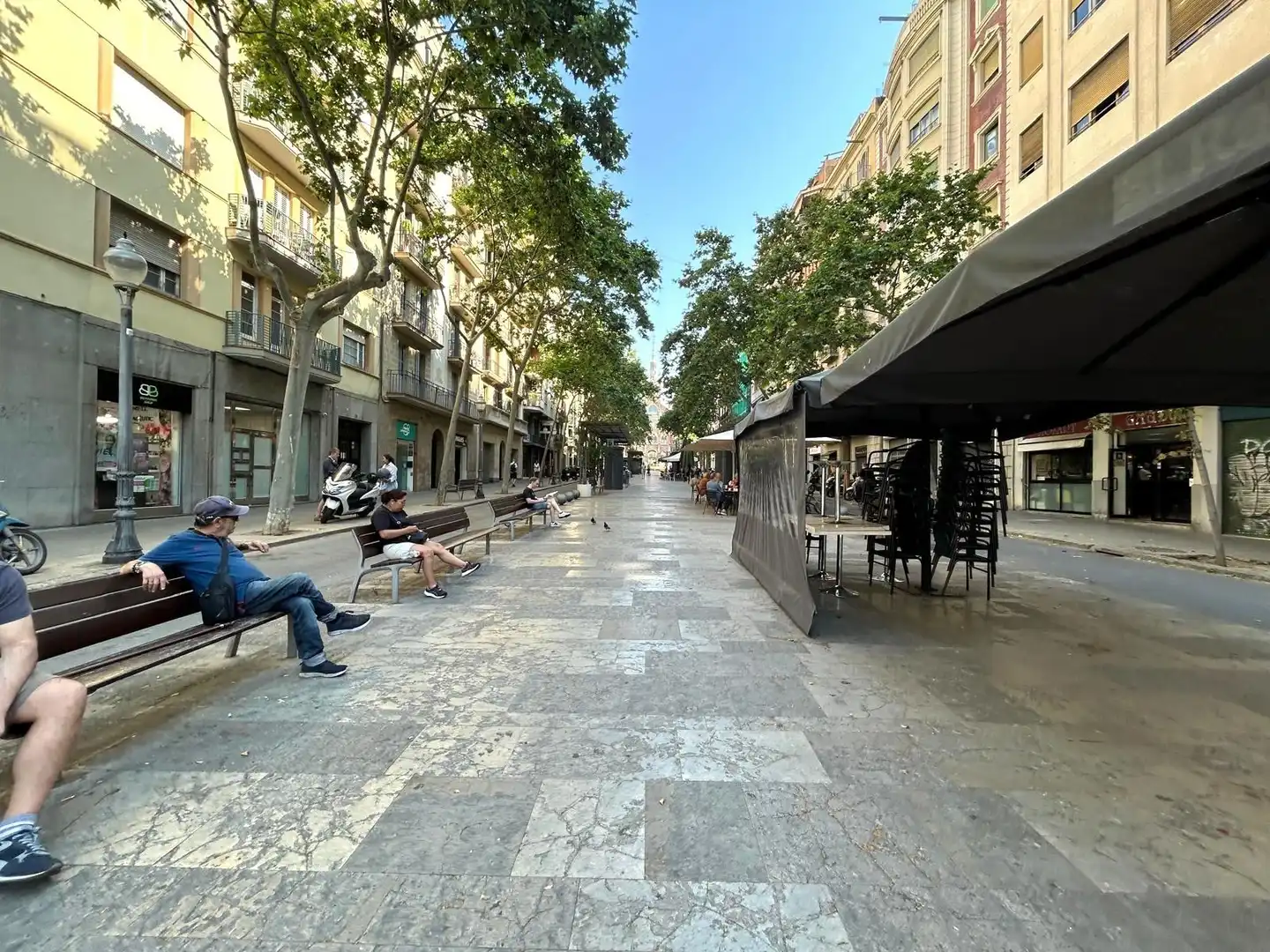 Vista exterior de Piso en venta en Barcelona con Aire acondicionado, Calefacción y Parquet