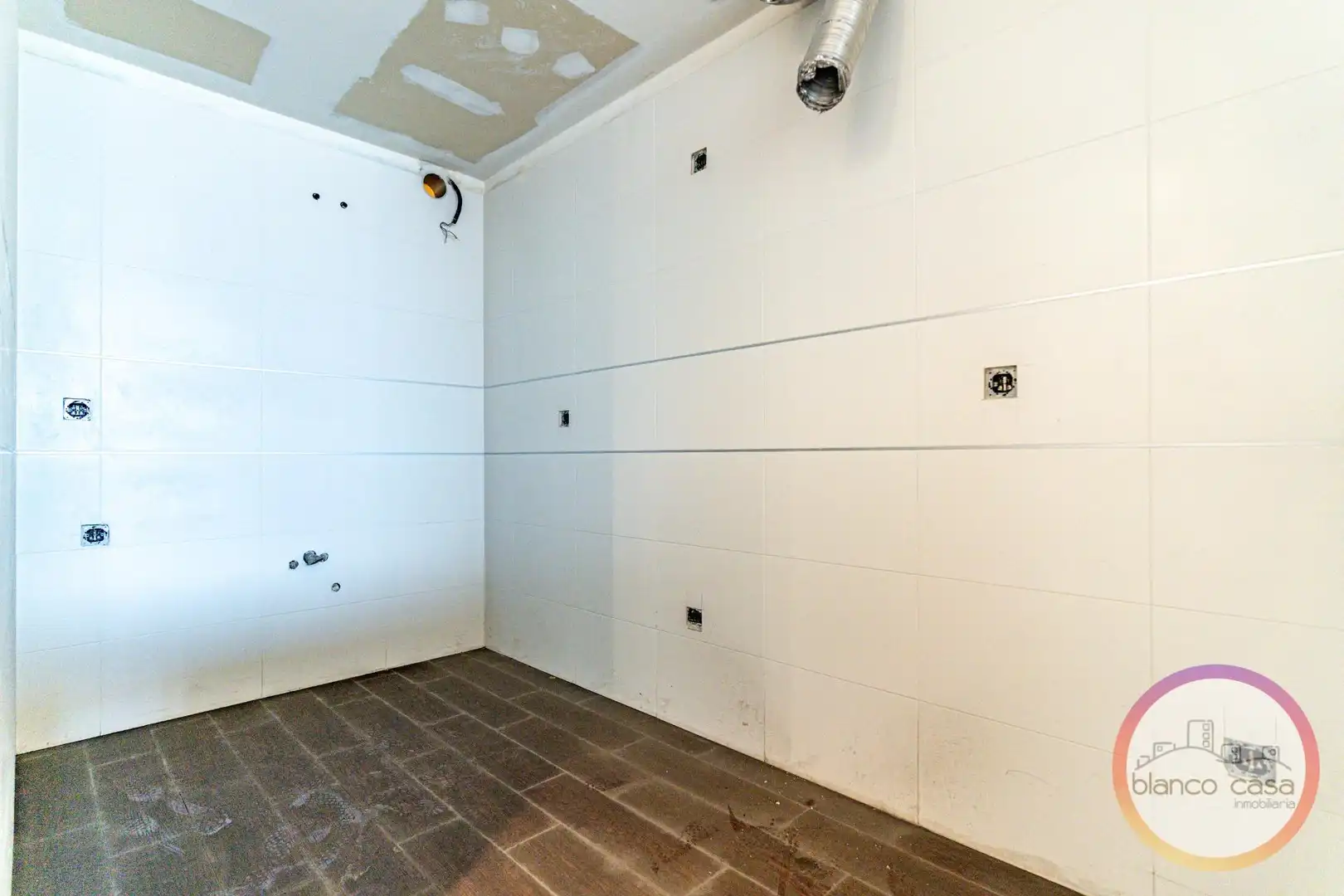 Piso con ascensor en venta en Carballo, imagen 6