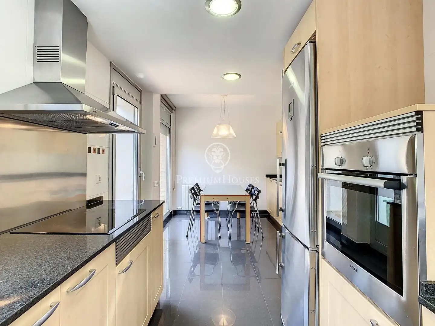 Cocina de Casa adosada en venta en Arenys de Munt con Aire acondicionado, Calefacción y Jardín privado