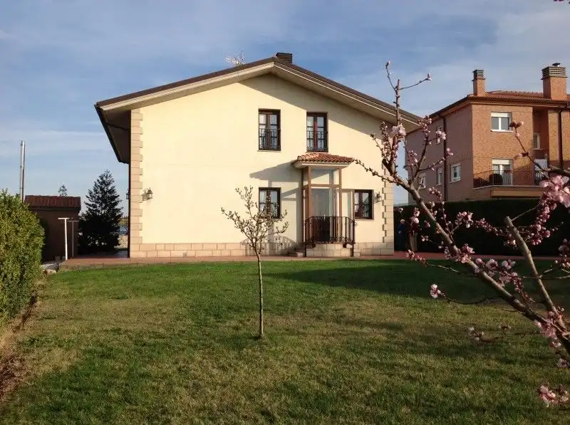Vista exterior de Casa o chalet en venta en Nájera con Jardín privado, Terraza y Trastero