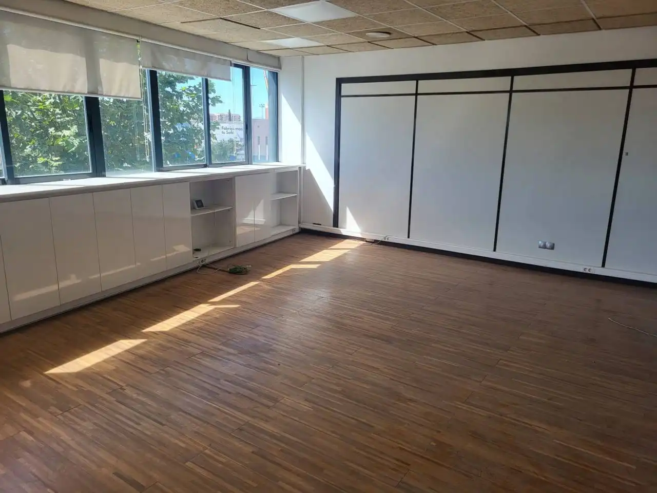 Schlafzimmer von Fabrikhallen zur Miete in Sedaví