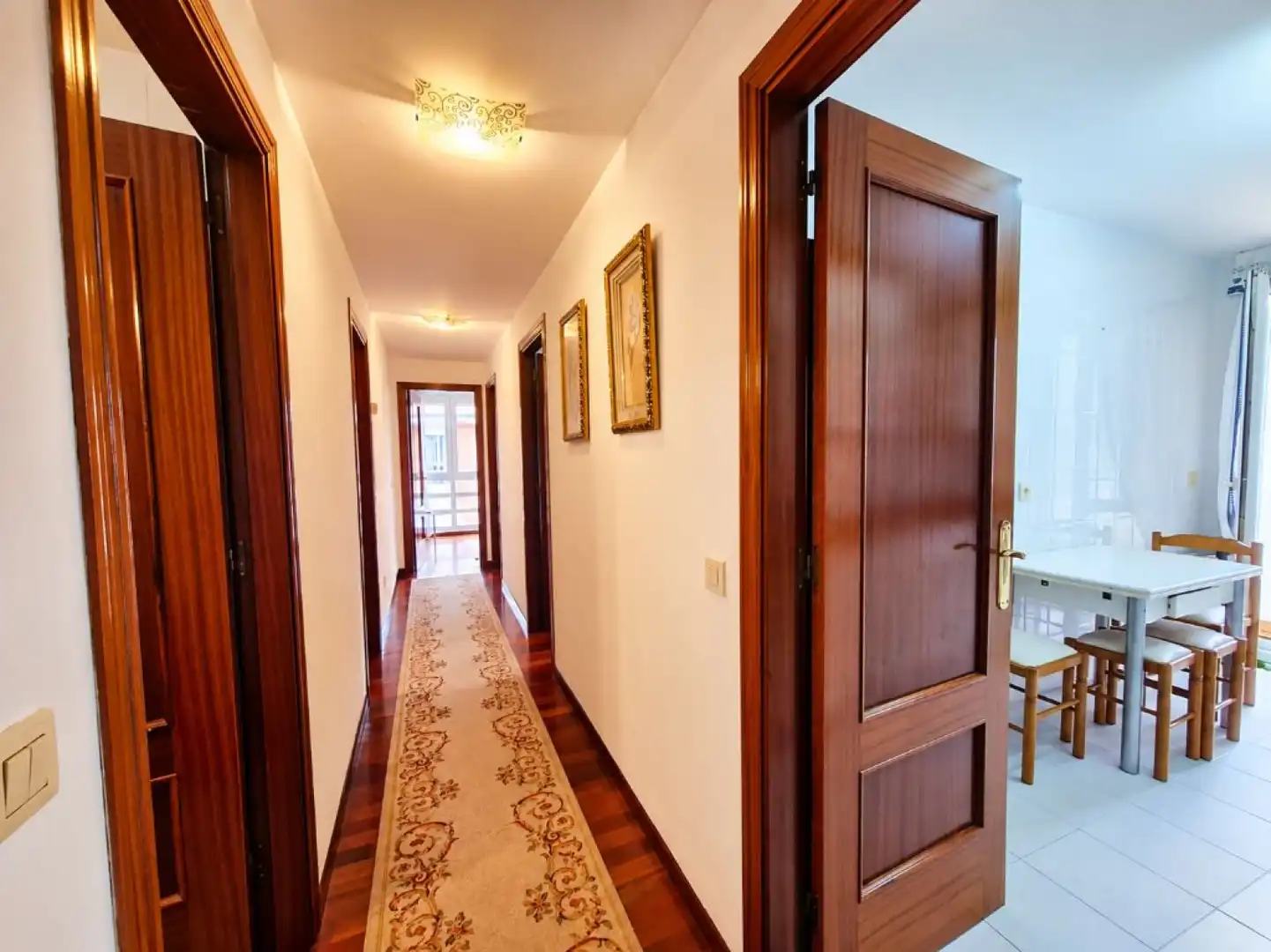 Piso en venta en Los Corrales de Buelna  con Calefacción, Jardín privado y Parquet