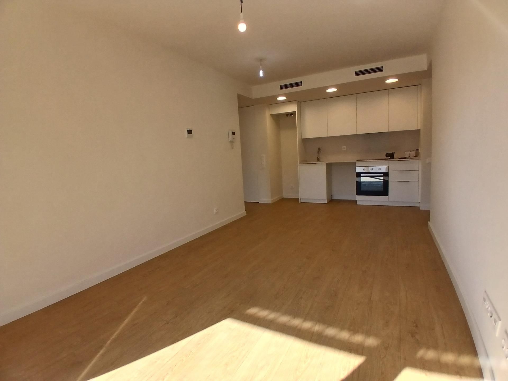 Living room of Flat for rent in Manresa  with Air Conditioner, Parquet flooring and Storage room