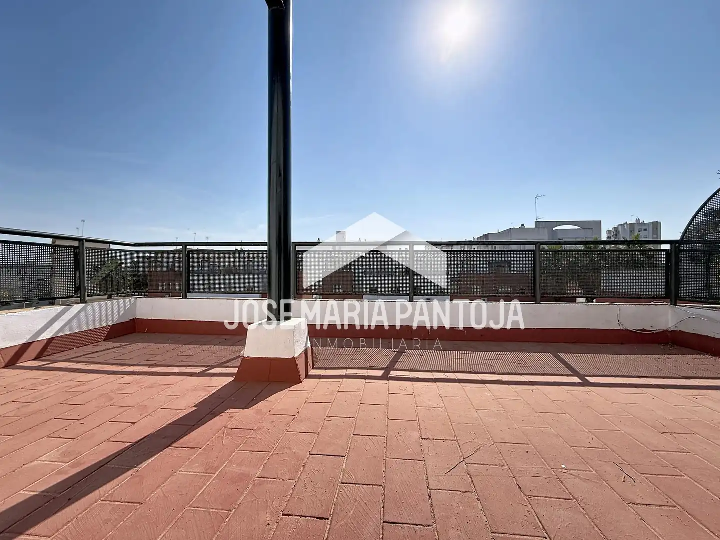 Terrassa de Casa adosada en venda en Jerez de la Frontera amb Aire condicionat, Calefacció i Terrassa