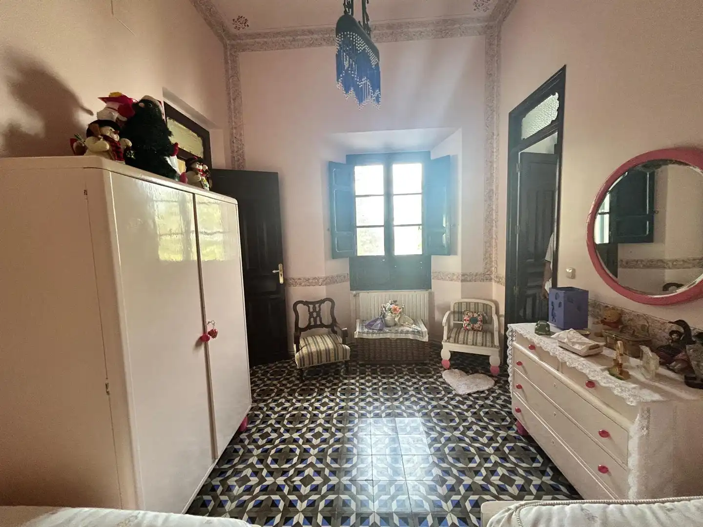 Dormitori de Finca rústica en venda en Medellín amb Jardí privat, Terrassa i Traster