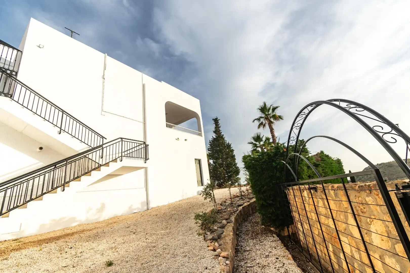 Vista exterior de Casa o xalet en venda en Águilas amb Aire condicionat, Jardí privat i Terrassa