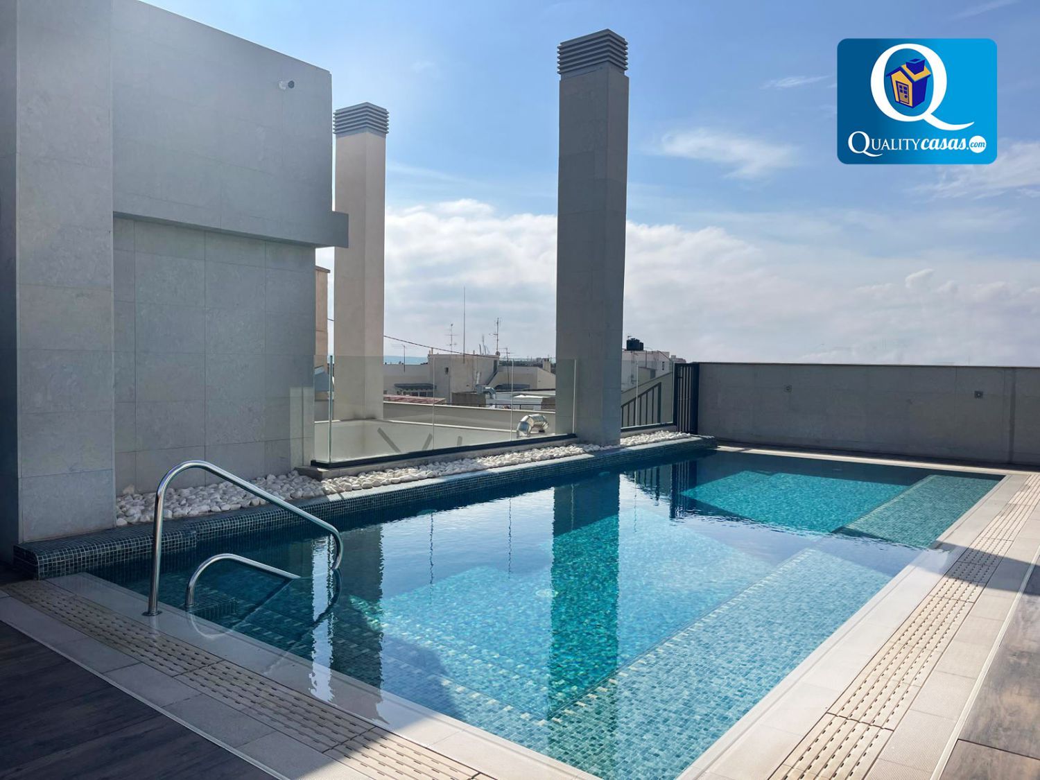 Swimming pool of Duplex for sale in Alicante / Alacant  with Air Conditioner, Heating and Storage room