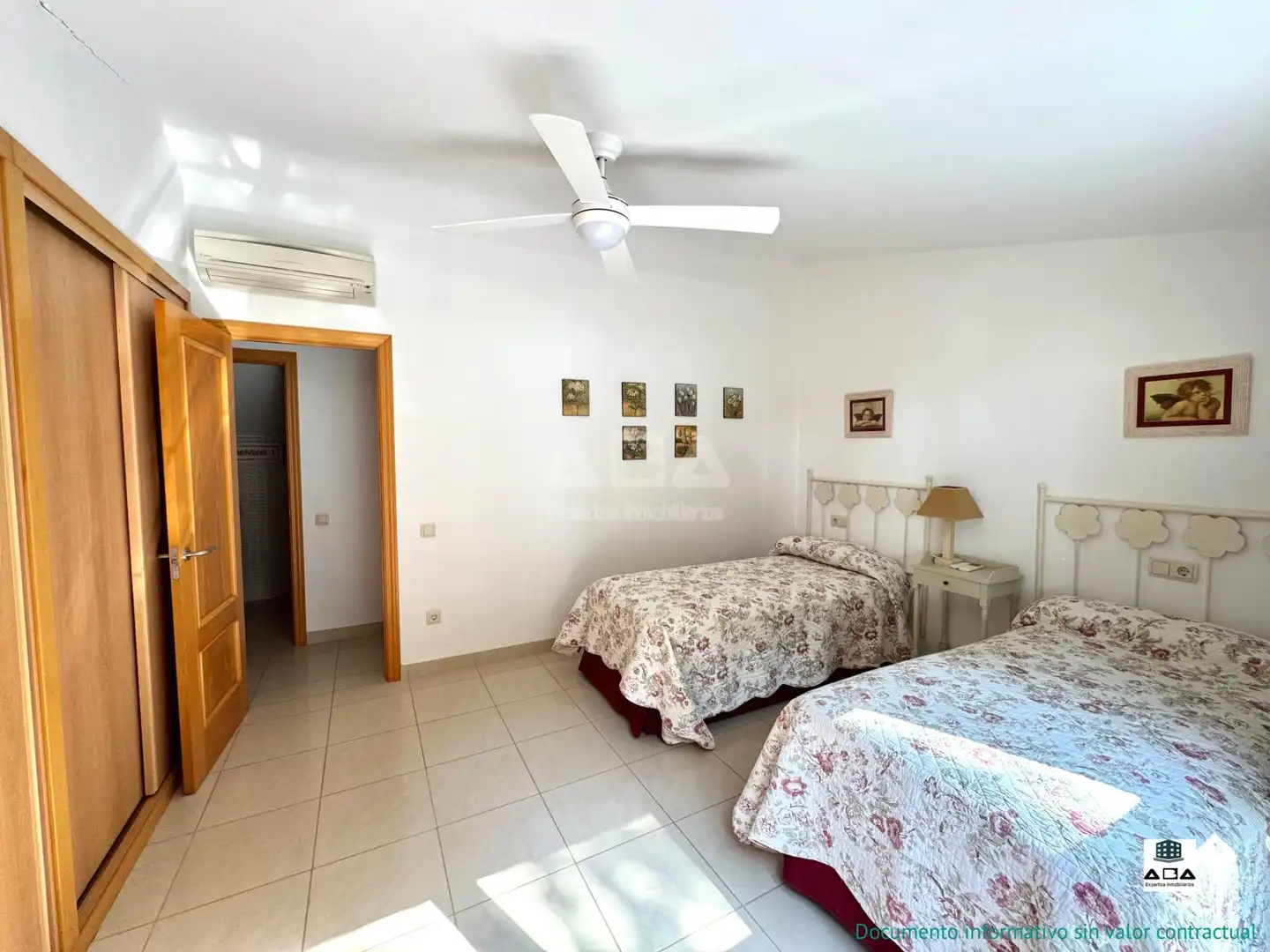Schlafzimmer von Einfamilien-Reihenhaus zum Verkauf in Alcalà de Xivert mit Klimaanlage, Privatgarten und Terrasse
