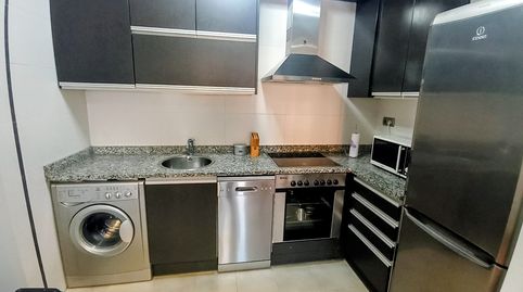 Foto 4 de Apartamento de alquiler en Avenida de Atenas, 3, HUCA - La Cadellada, Oviedo