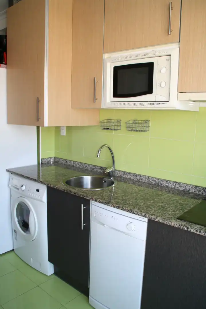 Cocina de Apartamento en venta en Gijón  con Calefacción, Parquet y Trastero