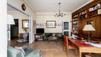 Living room of Flat for sale in  Madrid Capital  with Air Conditioner, Terrace and Balcony