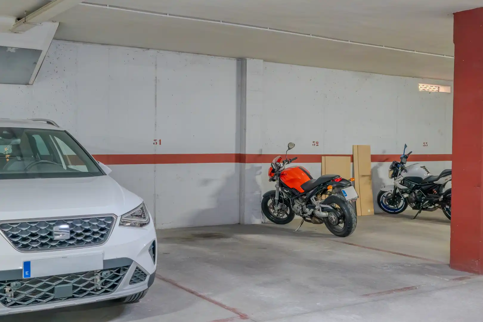 Parking de Estudio de alquiler en Murcia con Trastero y Amueblado