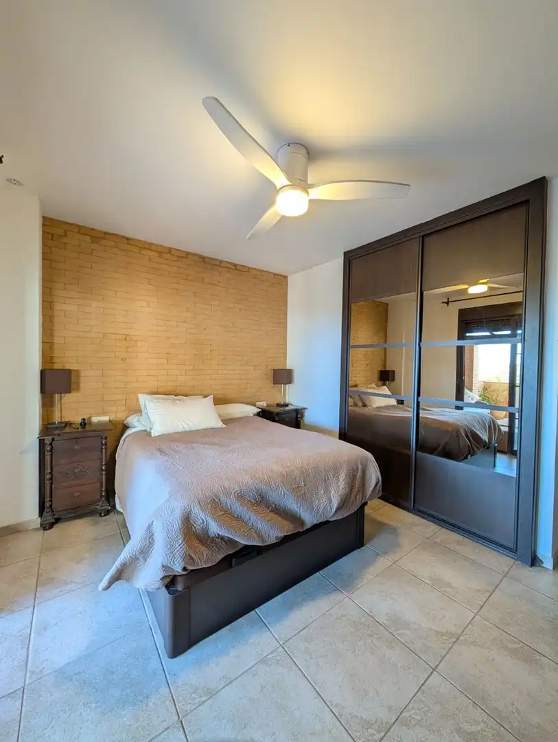 Habitación de Planta baja de alquiler en Estepona con Terraza y Se aceptan mascotas