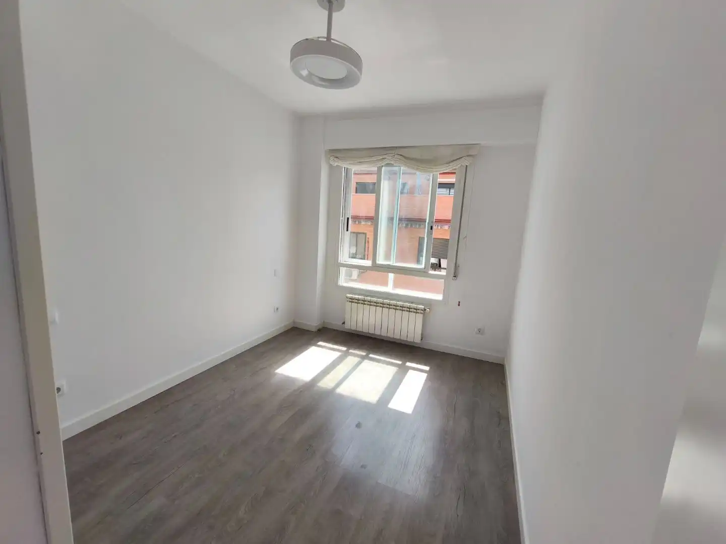Wohnung zur Miete in Calle del Capitán Blanco Argibay, 178, Valdeacederas