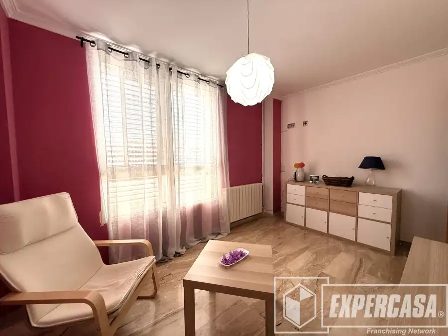 Sala d'estar de Casa o xalet en venda en Riba-roja de Túria amb Aire condicionat, Calefacció i Terrassa