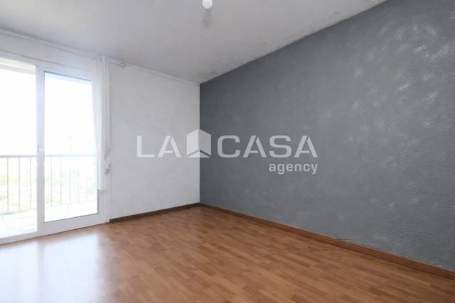 Piso en Venta en La Verneda i la Pau