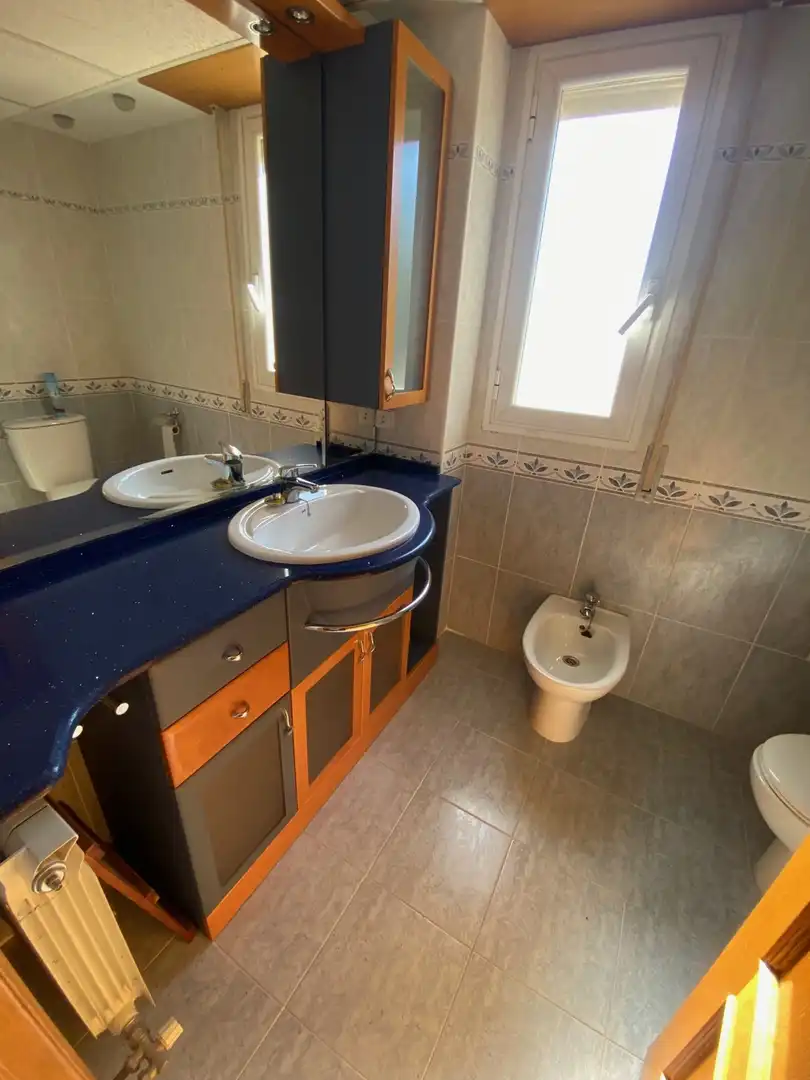 Bany de Casa adosada en venda en Zaragoza amb Terrassa i Piscina