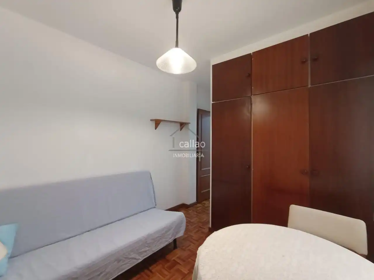Sala de estar de Piso de alquiler en Ferrol con Calefacción, Parquet y Amueblado