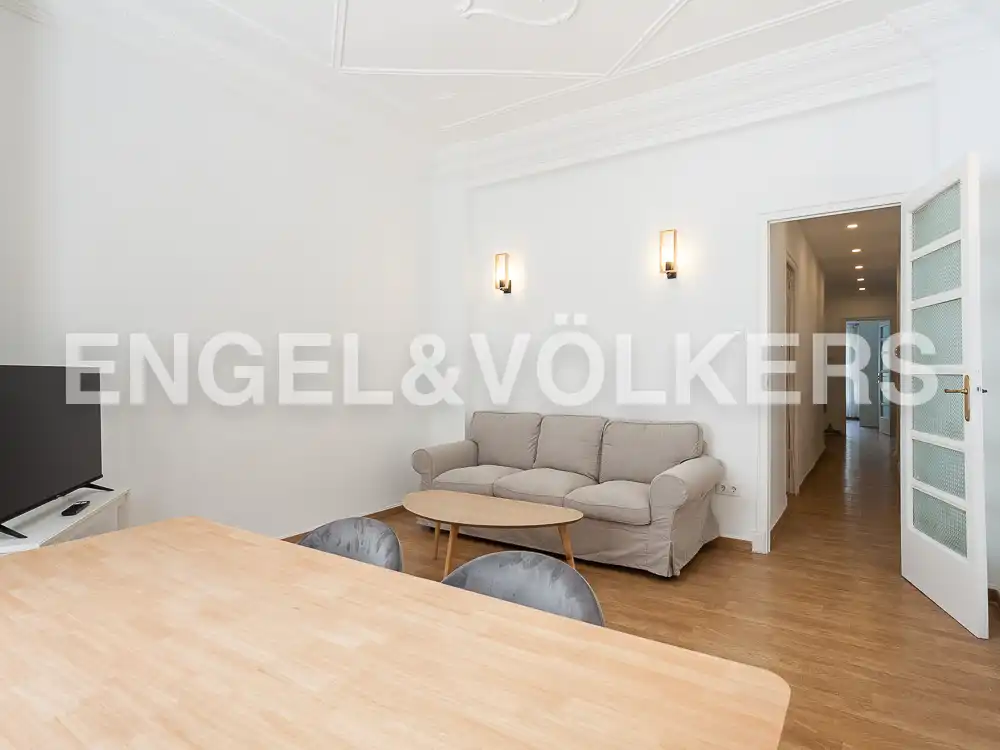 Living room of Flat for rent in Valencia  with Heating, Parquet flooring and Terrace