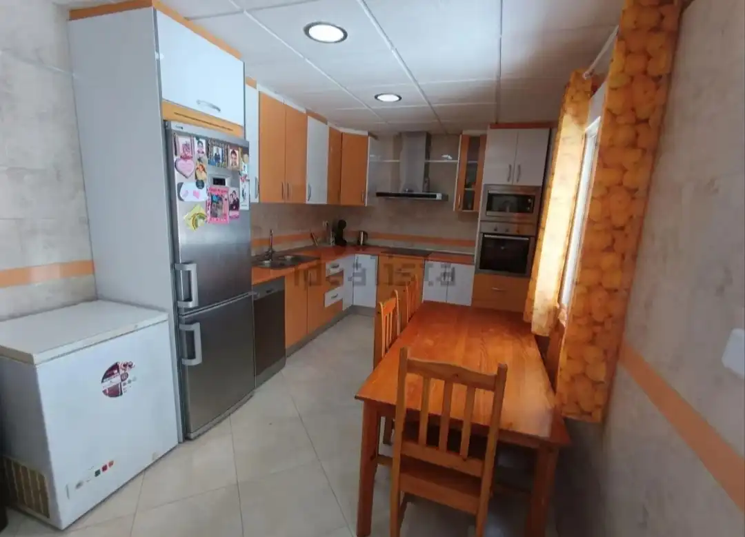 Cuina de Casa o xalet en venda en Cartagena amb Aire condicionat, Jardí privat i Moblat