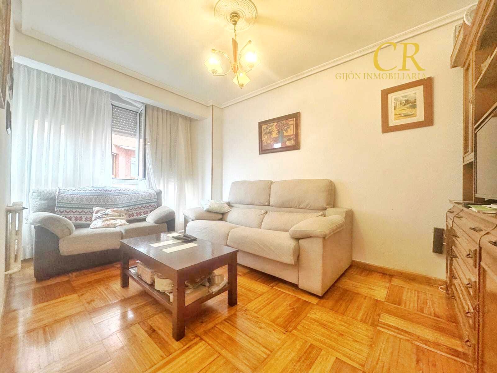 Sala de estar de Piso en venta en Gijón  con Amueblado