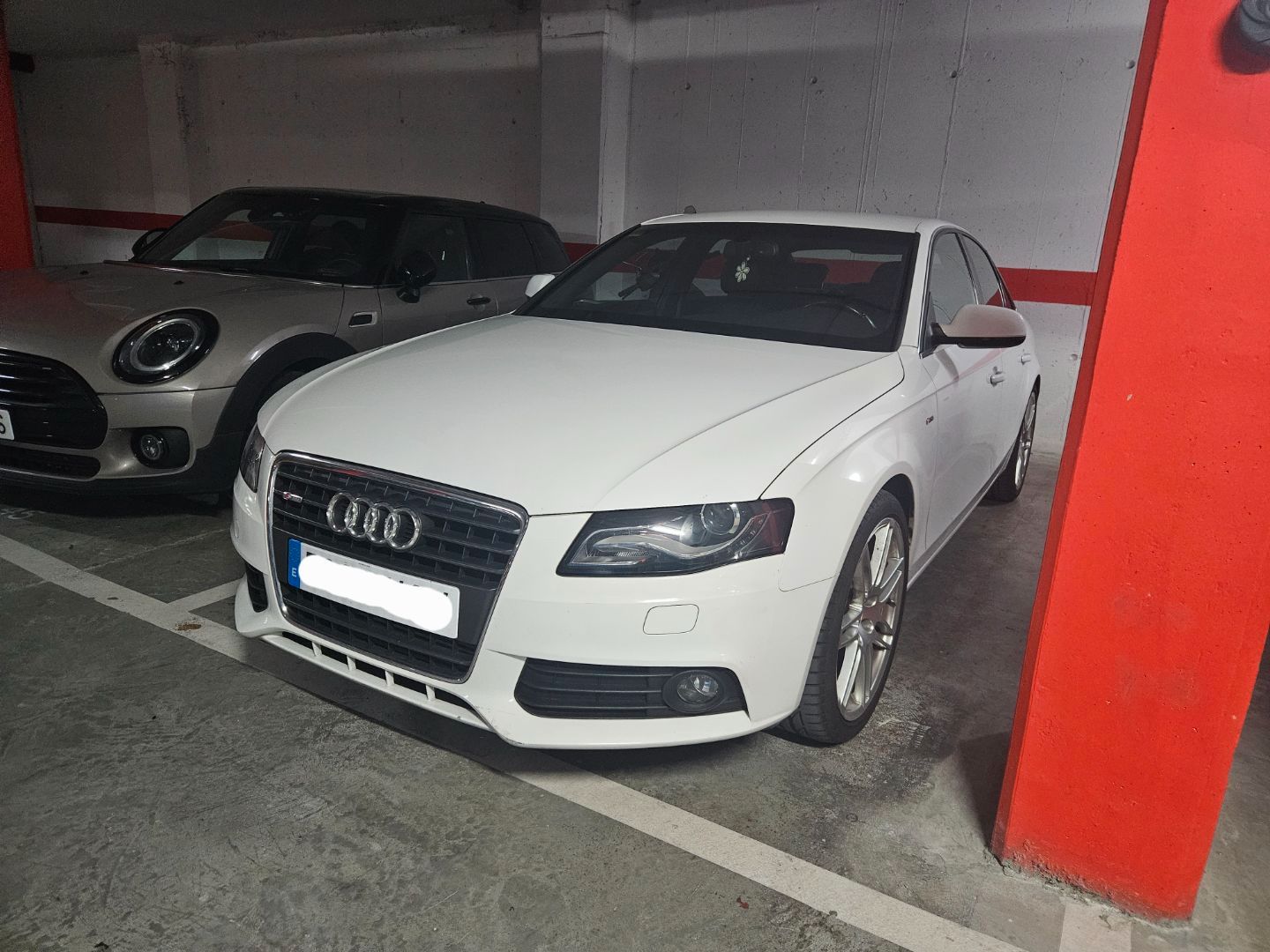 Aparcament de Garatge de lloguer en Badalona